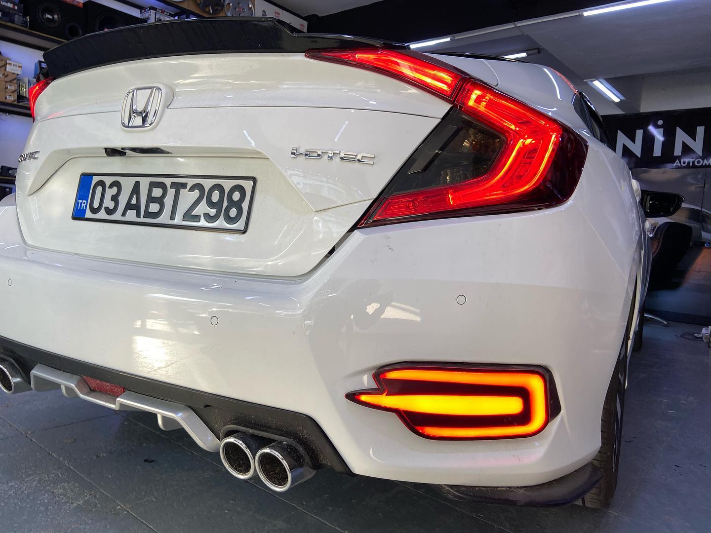 Honda Civic Fc5 2016-2021 Fc5 E Dizayn Arka Sis Ledi